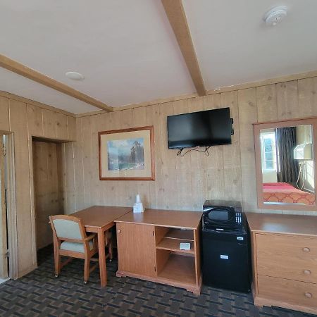 Townhouse Motel Бішоп Екстер'єр фото
